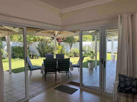 Papa's Cottage House in Plettenberg Bay