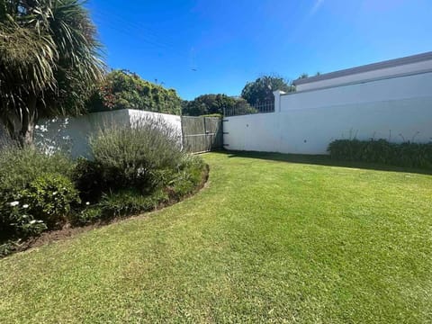 Natural landscape, Garden, Garden view