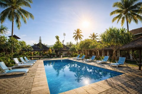 Property building, Swimming pool