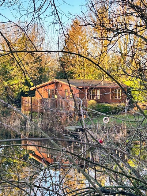 Property building, Natural landscape, Garden view, Lake view