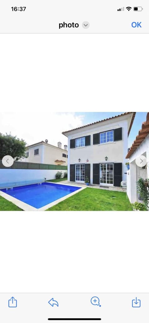 Property building, Day, Garden view, Swimming pool