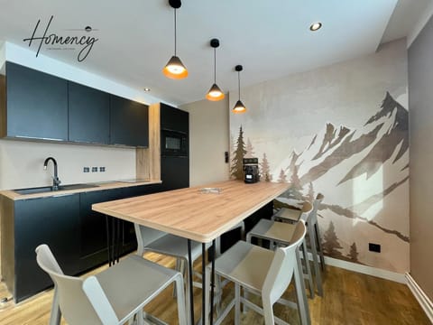Dining area, kitchen