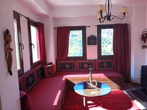 La casa Varsani House in North Macedonia