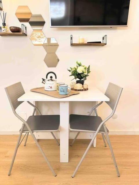 TV and multimedia, Dining area