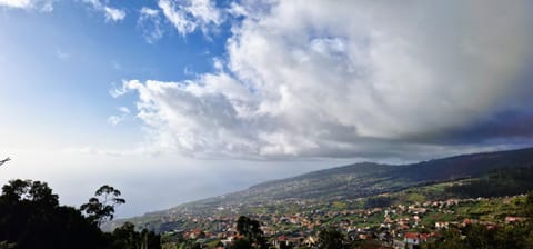 Day, Natural landscape, Balcony/Terrace, Mountain view, Sea view