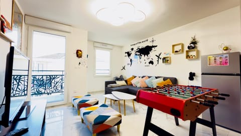 Communal lounge/ TV room, Game Room, Living room, Seating area