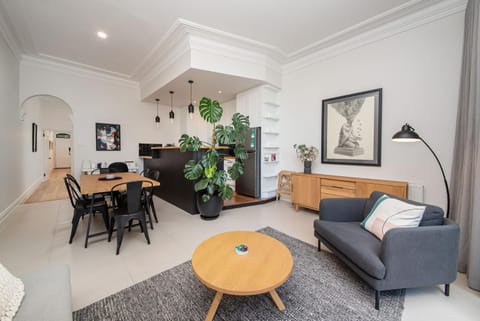 Living room, Dining area, kitchen