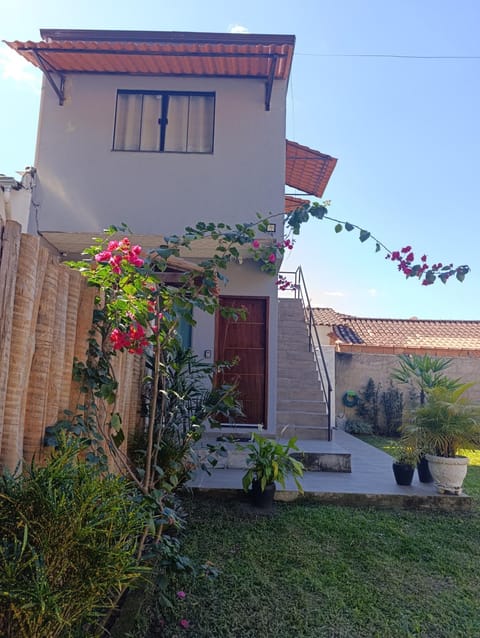 Casa Nova Centro de Penedo-Quitinete House in Resende