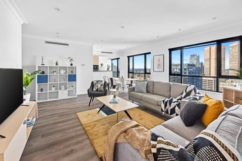 Kitchen or kitchenette, Seating area