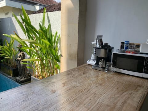 Chua Guest house Canggu Bed and Breakfast in North Kuta