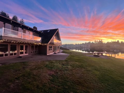 Property building, Natural landscape, Lake view, Sunset