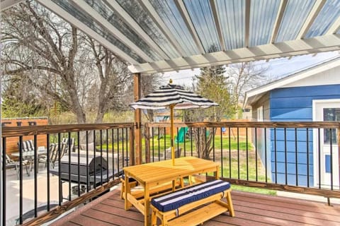 Sleek Great Falls Retreat House in Great Falls