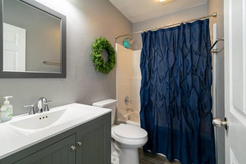 Cozy Great Falls Retreat. Country House in Great Falls