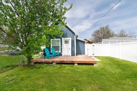 Cozy Great Falls Retreat. Country House in Great Falls