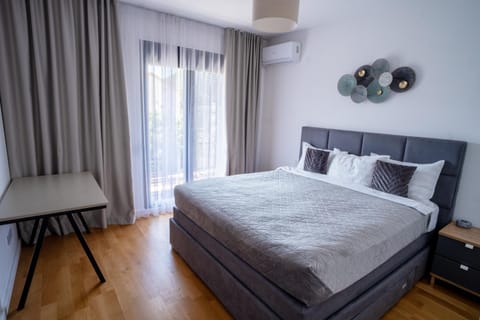 Bed, Bedroom, air conditioner, air conditioner