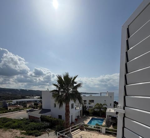 2Bed Mesonette no136 Coral Bay Apartment in Peyia