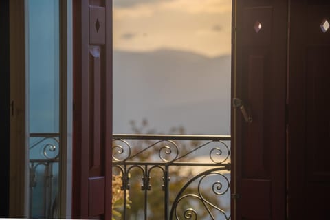 Day, Natural landscape, View (from property/room), Balcony/Terrace, Mountain view