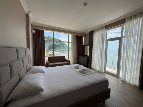 Bed, Natural landscape, Photo of the whole room, Bedroom, Mountain view, Sea view