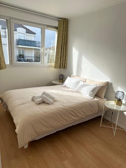 Jade Apart Bussy Centre Disney 10min Apartment in Bussy-Saint-Georges