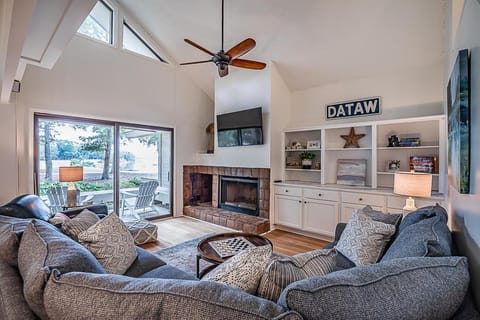 NEW Listing! Bluff Villa on Dataw Villa in Saint Helena Island