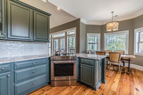 New Listing! - 3br/2ba on Harbor Island House in Saint Helena Island