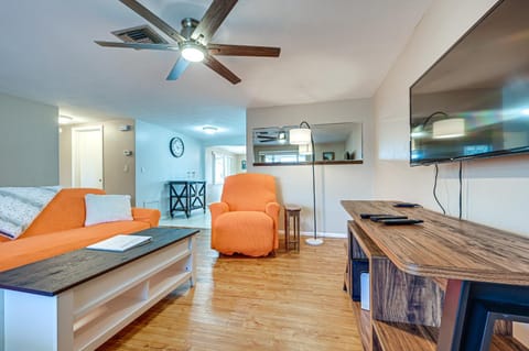 Stylish Port Richey Home about 8 Mi to Beach Park! House in Bayonet Point