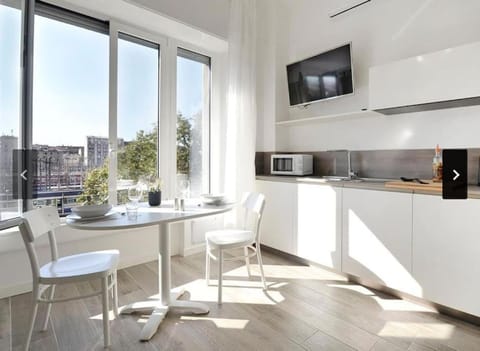 TV and multimedia, Kitchen or kitchenette, Dining area