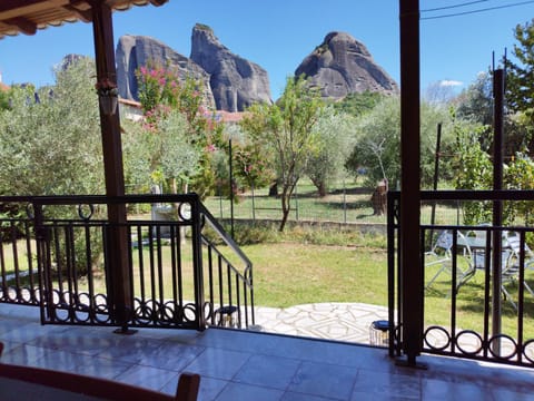 Balcony/Terrace, Balcony/Terrace, Mountain view, Inner courtyard view