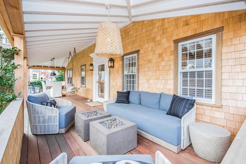 Close to Dtwn Nantucket! Group Getaway with Patio House in Nantucket