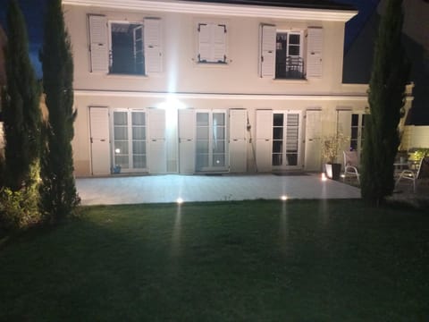 Property building, View (from property/room)