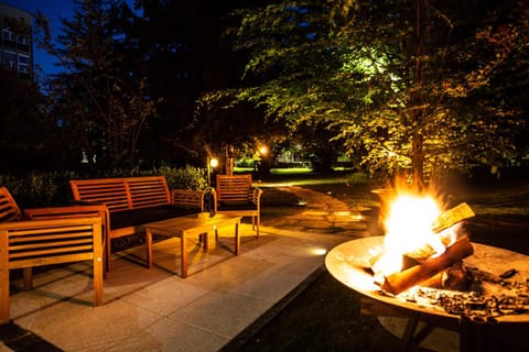 Night, BBQ facilities, Garden, Garden view