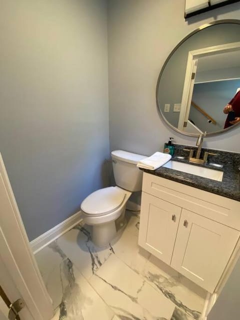 Gulf Breeze Condo w Pool Access! Apartment in Gulf Breeze