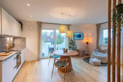 Living room, Dining area, kitchen