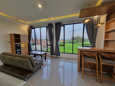 View (from property/room), Living room, Seating area, oven