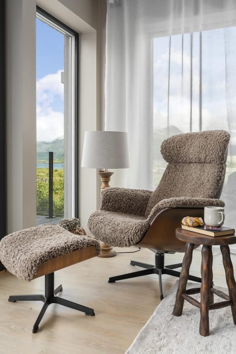 View (from property/room), Living room, Seating area