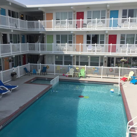 Facade/entrance, Balcony/Terrace, Swimming pool