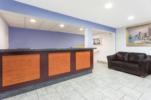 Lobby or reception, On site