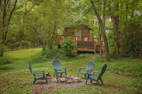 Gabriele Cabin Rustic Retreat Near Downtown Cabin in Chattanooga