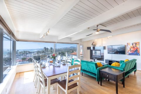 Panoramic Ocean View Cottage and Hideaway Unit #4 and B House in San Clemente