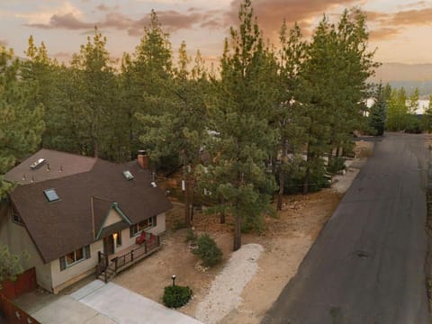 Knoll Lake Cabin in Big Bear Lake Cabin in Big Bear