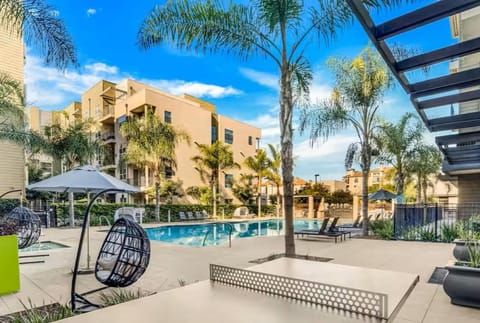Property building, Pool view, Swimming pool, sunbed