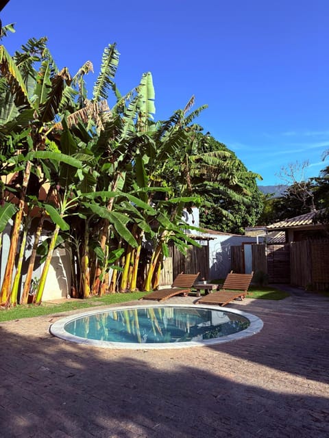 Shower, Garden, Pool view, Swimming pool, sunbed