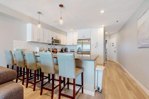 Blue Wave Penthouse Apartment in Pacific Beach