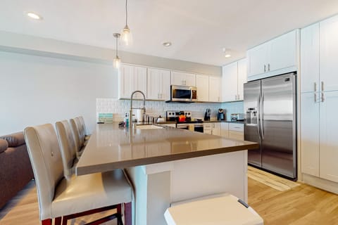 Blue Wave Penthouse Apartment in Pacific Beach