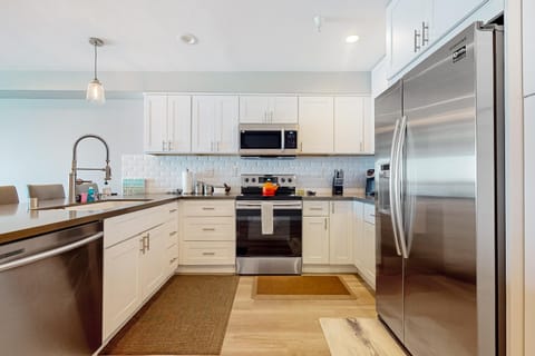 Blue Wave Penthouse Apartment in Pacific Beach