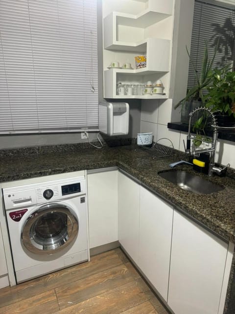 Apê 102, ao lado da Graal, Dutra e próximo da Amam Apartment in Resende