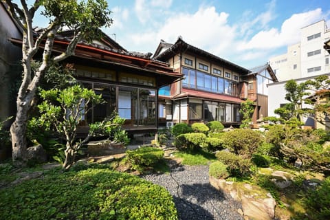 Day, Garden