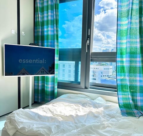 Property building, TV and multimedia, Bedroom, City view