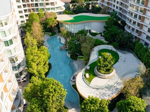 Property building, Swimming pool