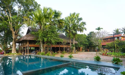 Property building, Swimming pool